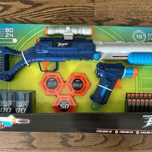 Stats Blast Gun with Bullets and Targets